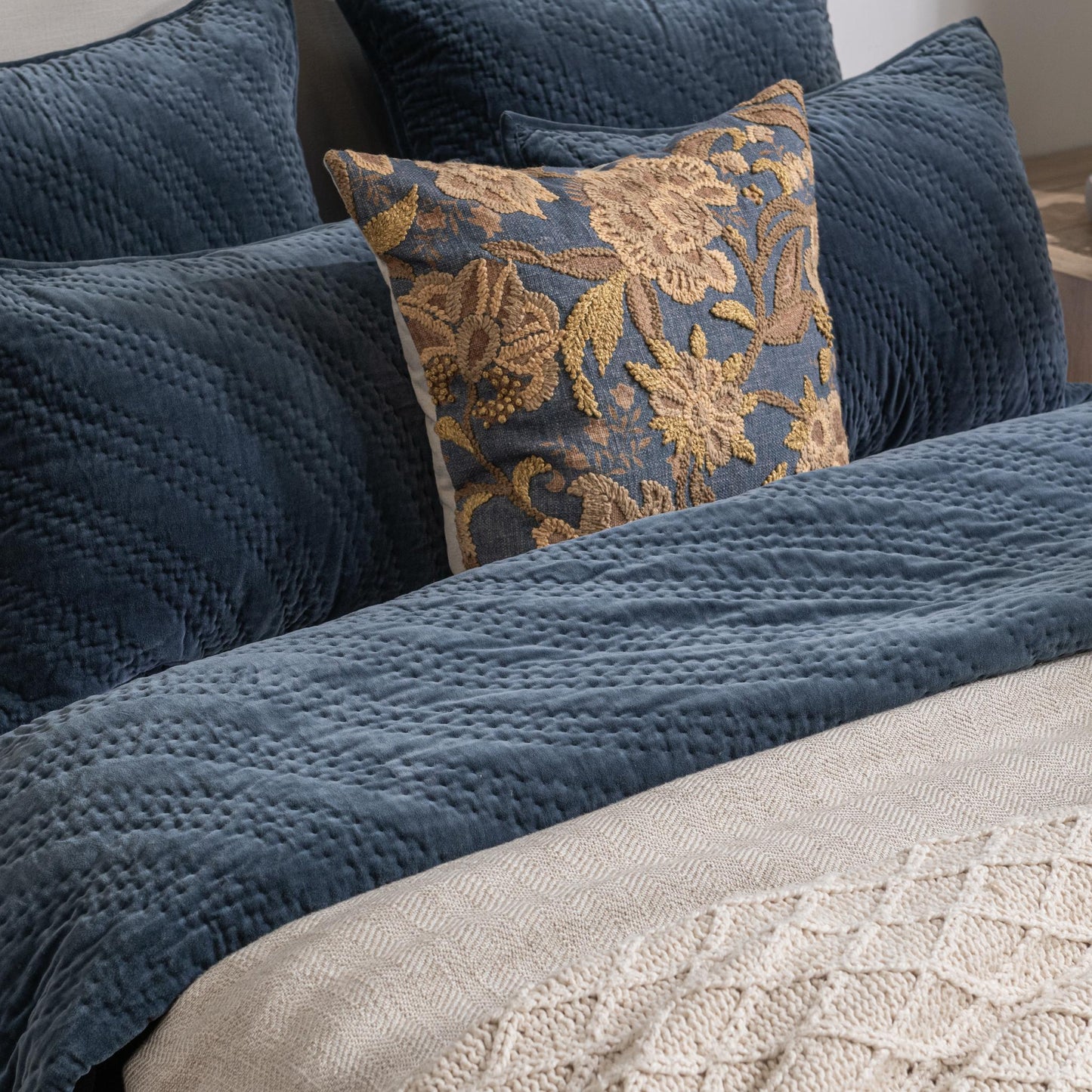 Elms - Velvet Quilt