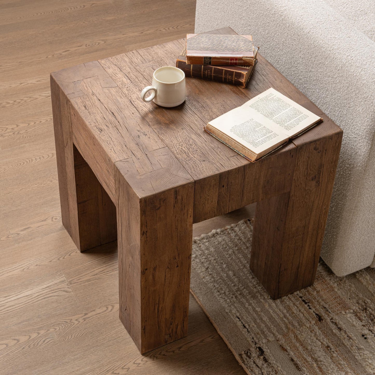 Montera - Table