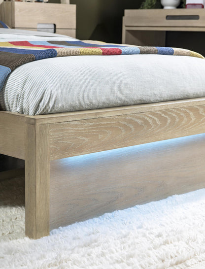 District - Complete Panel Bed
