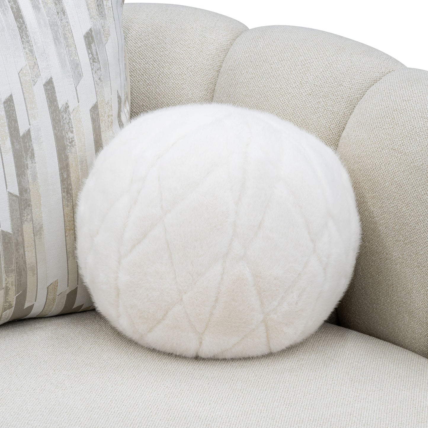 Scotts Square - Loveseat - Cornsilk / Light Champagne
