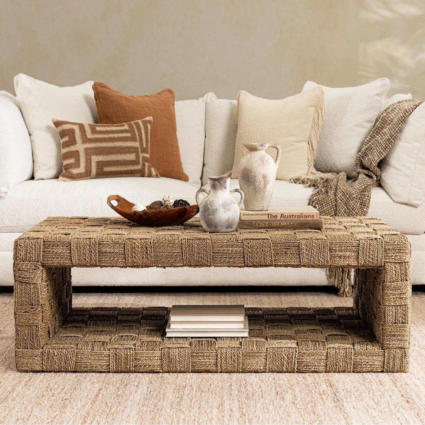 Neyla - Table