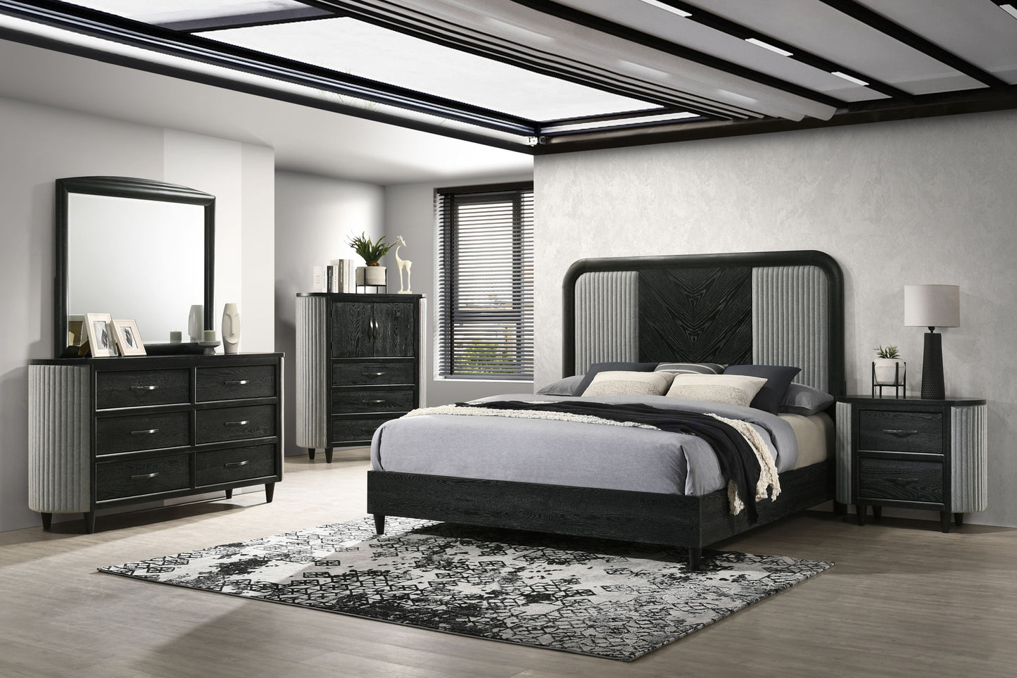 Skyline - Door Chest - Onyx