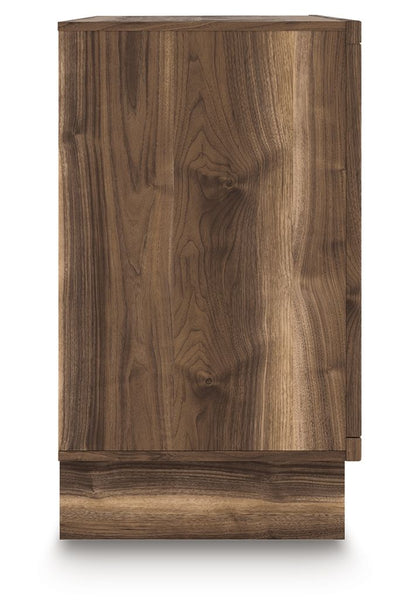 Chirason - Six Drawer Dresser - Brown