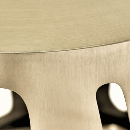 La Rachelle - Round Dining Table - Champagne