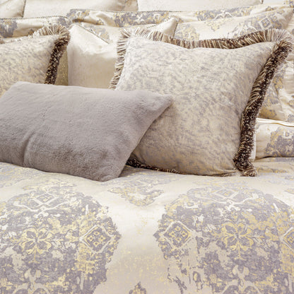 Bennett - 9-Piece Queen Comforter Set - Champagne