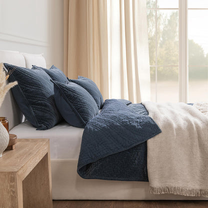 Elms - Velvet Quilt